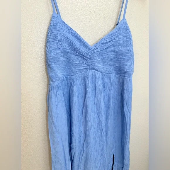 NWT Abercrombie Crinkle Textured Ruched Maxi Dress Medium Petite - Picture 7 of 13